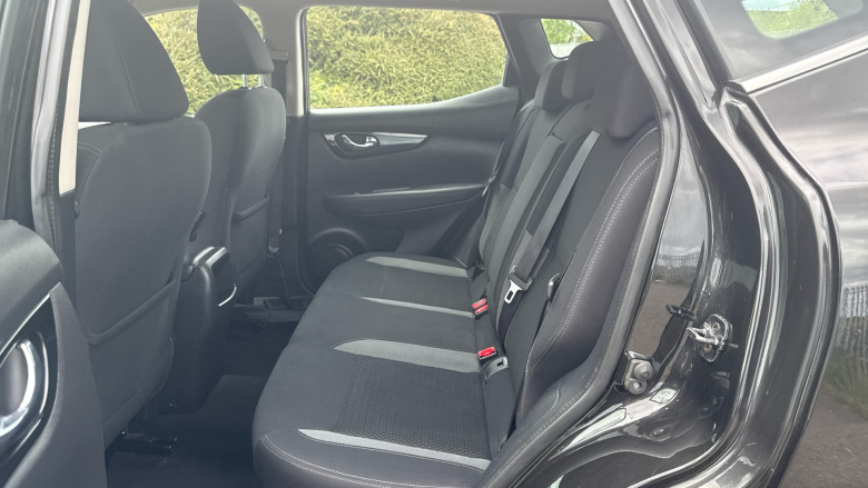 Nissan Qashqai 1.5 dCi 115 Acenta Premium 5dr Diesel Hatchback